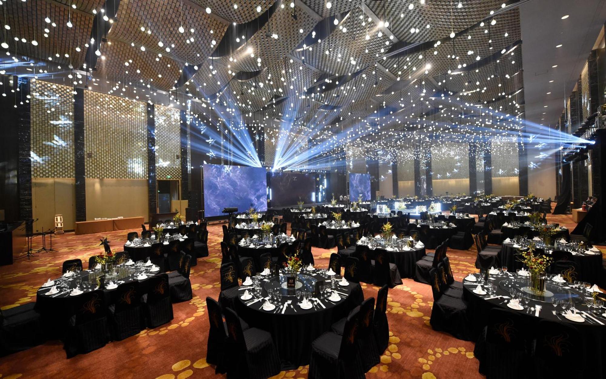 Jinling Hotel Nanjing  Exterior photo